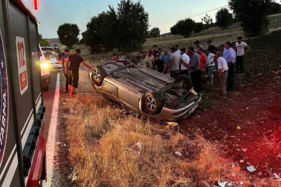 Kontrolden çıkan otomobil tarlaya uçtu: 3 yaralı