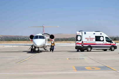 Yenidoğan bebek, ambulans uçakla Gaziantep’ten İstanbul’a sevk edildi