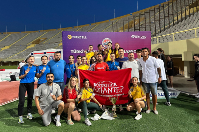 KADIN ATLETİZM TAKIMI SÜPER LİG’E YÜKSELDİ