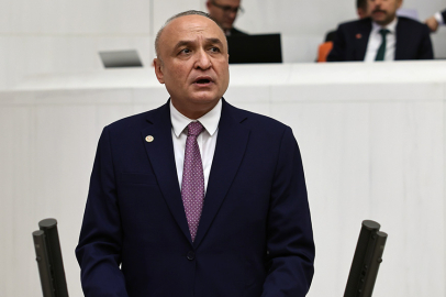 BAKAN TEKİN’E PAHALI KİTAP FİYATLARI SORUSU