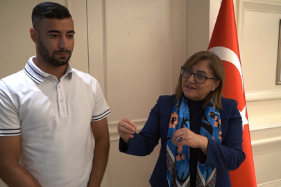 Konservatuarı kazanan gence Şahin’den tebrik