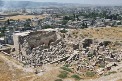Araban tarihi İç Kale Cami onarılmayı bekliyor