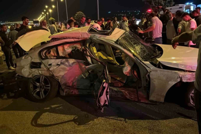 İki otomobil çarpıştı: 1 ölü, 3 yaralı