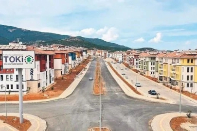 Şahin, Nurdağı’nda bin 342 ailenin kalıcı konutlara yerleştiğini açıkladı