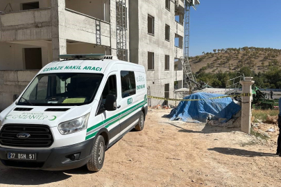 Devrilen vincin altında kalan işçi hayatını kaybetti
