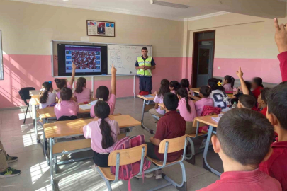 Jandarmadan 225 öğrenciye güvenli trafik eğitimi