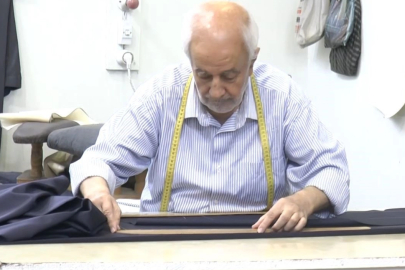 70 yaşındaki terzi Cemal ustanın meslek aşkı hayran bırakıyor