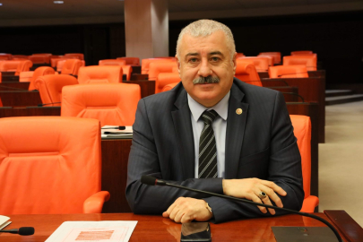 Sermet Atay en güvenilenler listesinde