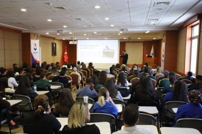 SANKO ÜNİVERSİTESİ’NDE CUMHURİYET BAYRAMI TÖRENİ DÜZENLENDİ