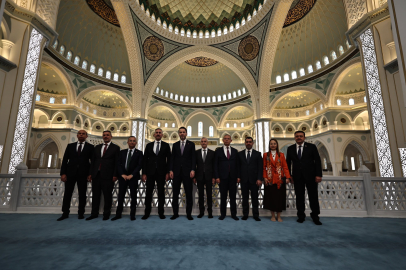 BAKAN BAYRAKTAR'DAN ŞAHİNBEY BELEDİYESİ’NİN HİZMETLERİNE TAM NOT