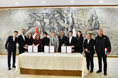 Hayırsever Uslu Ailesi