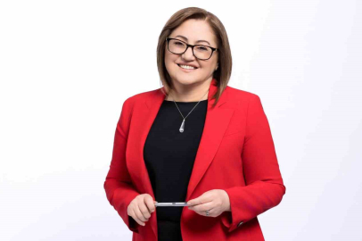 Şahin zirvede