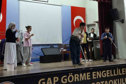 GKV’li öğrencilerden anlamlı oyun