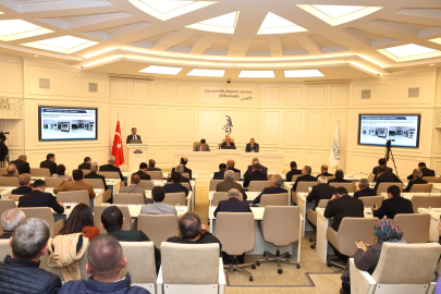 Büyükşehir meclisinde Encümen ve Komisyon üyeleri belirlendi