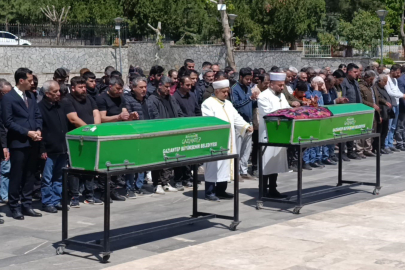 Kazada ölen anne ile oğlu son yolcuğuna uğurlandı