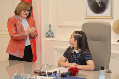 BAŞKAN ŞAHİN MAKAMINI MİNİK AZRA’YA DEVRETTİ