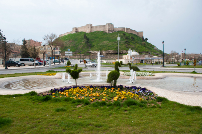 TARİHİ BÖLGEDE OTOPARK SORUNUNA PRATİK ÇÖZÜM