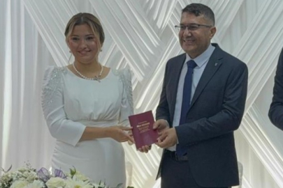 Depremde ailelerini kaybeden 2 öğretmen, ikinci bahara ’evet’ dedi