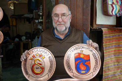 Gaziantep’te Galatasaray ve Trabzonspor’un logoları ilmek ilmek bakıra işleniyor