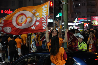Galatasaray’ın şampiyonluğu Gaziantep’te davul, zurna ve halayla kutlandı