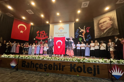 Bahçeşehir’li öğrenciler 19 Mayıs’ı kutladı