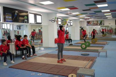 ŞEHİTKAMİL YAZ SPOR AKADEMİSİ BAŞLIYOR