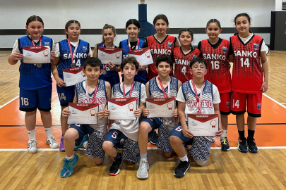 SANKO OKULLARI BASKETBOLDA ŞAMPİYON OLDU