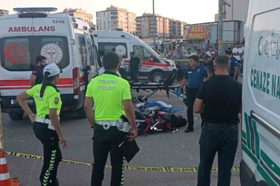 Otomobille çarpışan motosikletin sürücüsü öldü