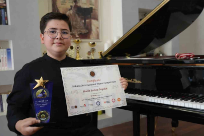 Gaziantepli 13 yaşındaki piyanist Hamit ödüllere doymuyor