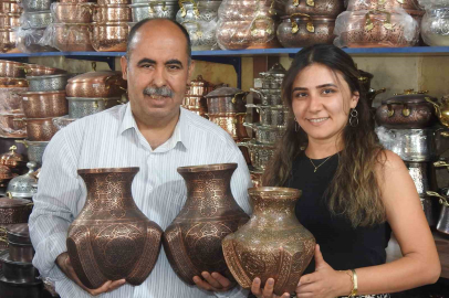Hitit vazo takımı fiyatıyla dudak uçuklatıyor