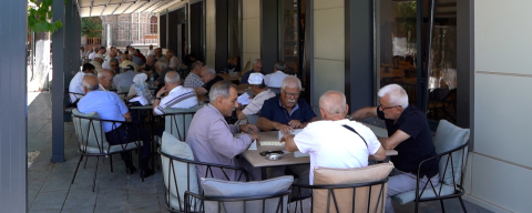 Emeklilerin uğrak yeri oldu