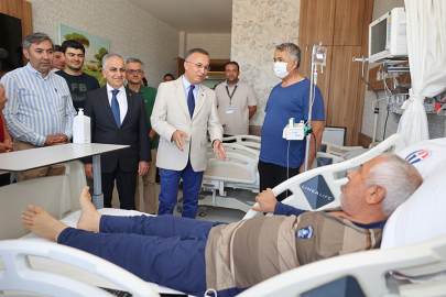 Vali Çeber Böbrek Nakli Hastanesi’ni ziyaret etti