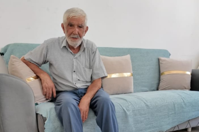 Depremzede aile yeni evine kavuştu