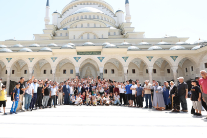 Bakan Tunç'tan Şahinbey Millet Cami ve Millet Kütüphanesi'ne tam not