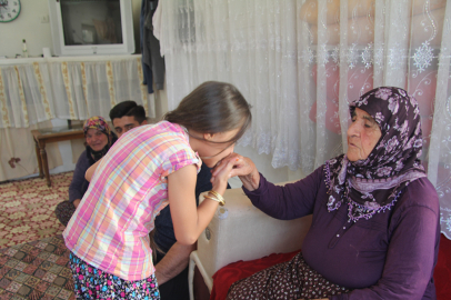 101 yaşındaki Ayşe nine yıllara meydan okuyor