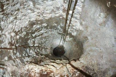 Kaçak kazı yapan şahsı, jandarma suçüstü yakaladı