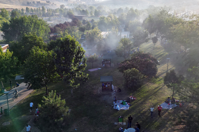 Vatandaşlar parklara akın ediyor