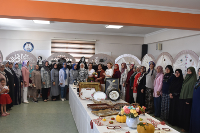 ŞAHİNBEYLİ KADINLARIN EL EMEĞİ GÖZ KAMAŞTIRDI