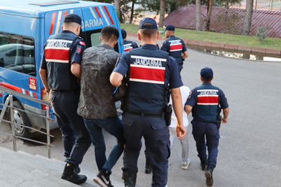 4 göçmen kaçakçısı yakalandı