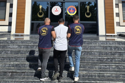Kesinleşmiş hapis cezasıyla aranan uyuşturucu taciri yakalandı