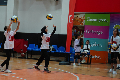 ŞEHİTKAMİL BELEDİYESİ YAZ SPOR OKULLARI’NDA BÜYÜK BAŞARI