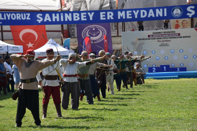 AKSAÇLILAR ŞAHİNBEY’DE YARIŞTI