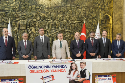 Öğrencilere destek, esnafa katkı