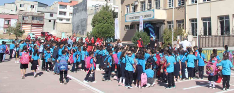 Gaziantep’te 705 bin öğrenci ders başı yaptı