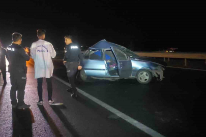 2 otomobil çarpıştı: 1’i ağır 2 yaralı
