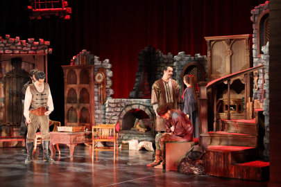 BÜYÜKŞEHİR ŞEHİR TİYATROSU’NDAN UNUTULMAZ PRÖMİYER