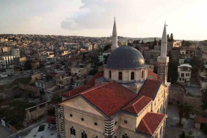 Tarihi Kurtuluş Camii ihtişamıyla hayran bırakıyor