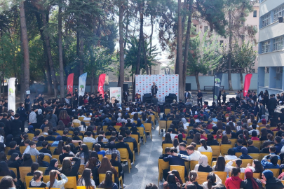 Yılmaz, öğrencilerle buluştu
