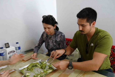 Katmer turistlerin gözdesi oldu