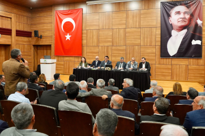 BAŞKAN YILMAZ, KIRSAL MAHALLE MUHTARLARIYLA BİR ARAYA GELDİ